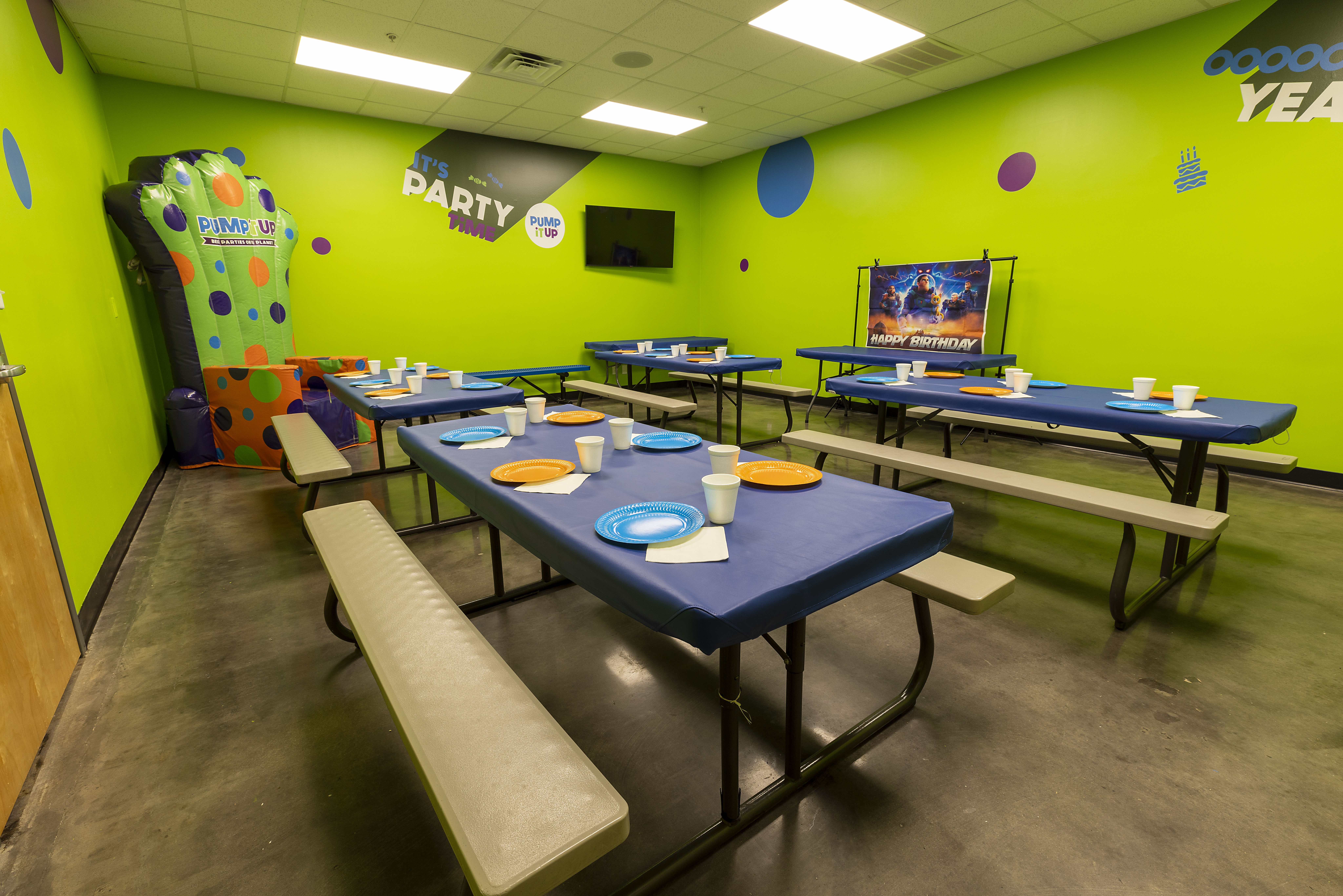 Custom Party Rooms!