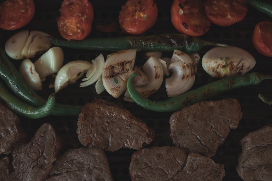 1. A⁢ Chilled BBQ Delight: Unleashing the Secrets⁢ of Perfectly​ Grilled‍ Meats and Vegetables